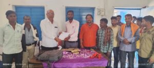 ग्राम पंचायत धरहर में दीपक पुरी बने नवनिर्वाचित उपसरपंच,सभी पंचो एवं प्रमुखों का हृदय से आभार एवं धन्यवाद व्यक्त किया 3 IMG 20250309 WA0004
