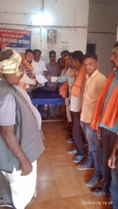 प्रलोभन और भ्रम फैलाकर धर्म परिवर्तन कराने का आरोप, पुलिस प्रशासन से की गई सख्त कार्रवाई की मांग 3 IMG 20250424 WA0006