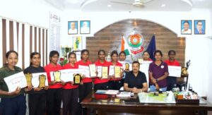 स्वामी विवेकानंद अकादमी की छात्राओं ने खेल मैदान में रचा इतिहास.. 2 IMG 20251017 WA0024