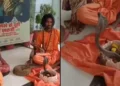 खंडवा में नाग-नागिन के दर्शन के दौरान युवक को सांप ने डसा, सपेरे हिरासत में