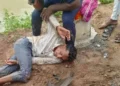 मुंगेली में दर्दनाक सड़क हादसा: तेज रफ्तार कार की टक्कर से बाइक सवार गंभीर घायल, लोगों में आक्रोश