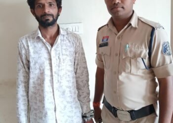 हिस्ट्रीशीटर मुकेश गुप्ता गांजा सहित गिरफ्तार, नाबालिग भी शामिल — रायपुर पुलिस की संयुक्त कार्रवाई