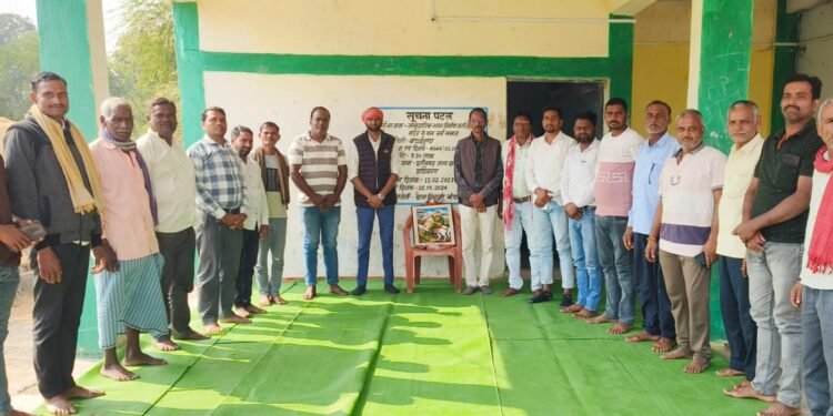 मनरेगा बचाओ महासंग्राम” जेवडन सेक्टर के बोधाईकुंडा में लगा जन चौपाल… 