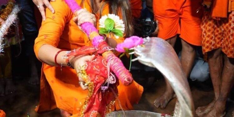 महाशिवरात्रि के अवसर पर ग्राम कामठी में पंडरिया विधायक भावना बोहरा संग श्रद्धालु 151 पार्थिव शिवलिंग में एक साथ करेंगे रुद्राभिषेक 1 महाशिवरात्रि के अवसर पर ग्राम कामठी में पंडरिया विधायक भावना बोहरा संग श्रद्धालु 151 पार्थिव शिवलिंग में एक साथ करेंगे रुद्राभिषेक