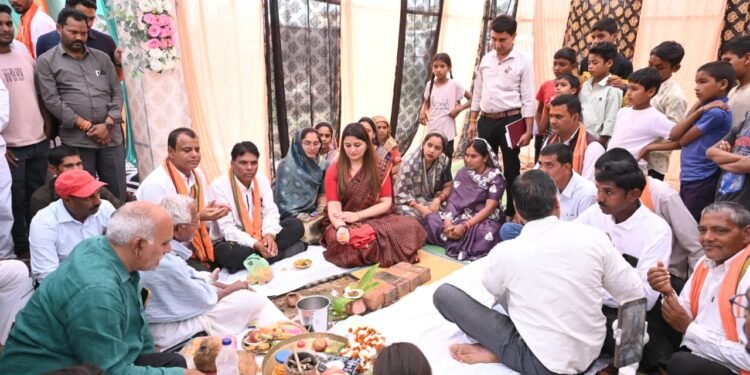 विधायक भावना बोहरा ने ₹4.75 करोड़ की लागत से जंगलपुर-लालपुर तक बहुप्रतीक्षित सड़क निर्माण कार्य का किया भूमिपूजन