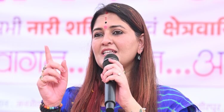 विधायक भावना बोहरा के प्रयासों से पंडरिया विधानसभा में सड़क विस्तार से बदल रही क्षेत्र की तस्वीर, बहुप्रतीक्षित सड़क निर्माण के लिए मिली ₹14.14 करोड़ से अधिक की स्वीकृति