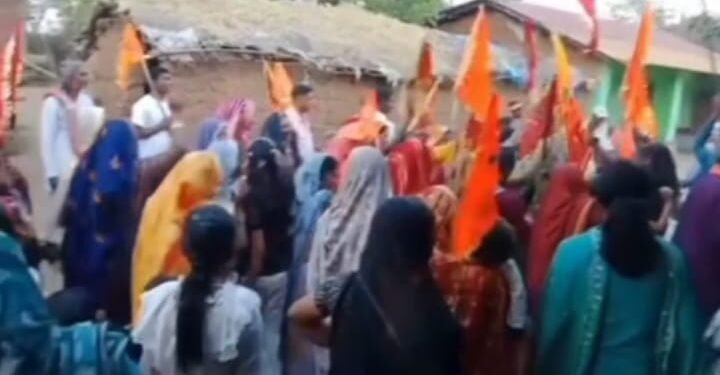 धरहर गांव में धूमधाम से मनाई गई हनुमान जयंती, जय श्री राम के नारों से गूंजा वातावरण