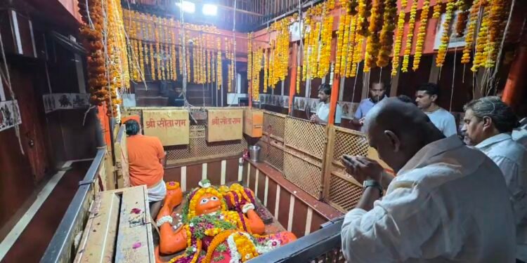 आस्था और चमत्कार की भूमि प्रयागराज में ‘लेटे हुए हनुमान जी’ के दिव्य दर्शन सुनील केशरवानी