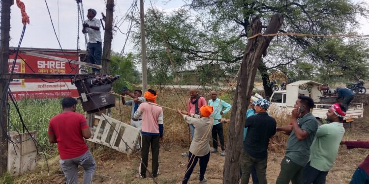 जनपद पंचायत पंडरिया क्षेत्र क्रमांक 22 में जनसमस्याओं के त्वरित निराकरण हेतु जनपद सदस्य रानी मिथलेश चन्द्रवंशी ने विधायक भावना बोहरा का किया आभार व्यक्त 1 जनपद पंचायत पंडरिया क्षेत्र क्रमांक 22 में जनसमस्याओं के त्वरित निराकरण हेतु जनपद सदस्य रानी मिथलेश चन्द्रवंशी ने विधायक भावना बोहरा का किया आभार व्यक्त