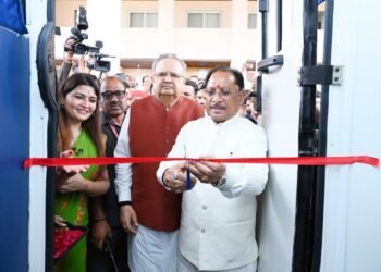 पंडरिया विधायक भावना बोहरा की ‘साइंस पाठशाला’ का मुख्यमंत्री विष्णु देव साय एवं विधानसभा अध्यक्ष मान. डॉ.रमन सिंह ने किया शुभारंभ, सरकारी स्कूलों के बच्चे सीखेंगे AI, ड्रोन और रोबोटिक्स” 9 पंडरिया विधायक भावना बोहरा की ‘साइंस पाठशाला’ का मुख्यमंत्री विष्णु देव साय एवं विधानसभा अध्यक्ष मान. डॉ.रमन सिंह ने किया शुभारंभ, सरकारी स्कूलों के बच्चे सीखेंगे AI, ड्रोन और रोबोटिक्स”