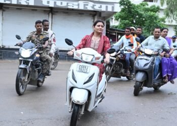 पंडरिया नगर के विभिन्न वार्डों का भ्रमण, वनांचल ग्रामों में जनचौपाल: विधायक भावना बोहरा ने विकास कार्यों का लिया जायजा और सुनीं जनसमस्याएं