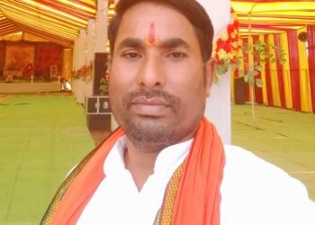 कृष्ण जन्माष्टमी पर आस्था और उत्साह का संदेश, डॉ. नंद कुमार चंद्रवंशी एवं विनोद चंद्रवंशी ने दी शुभकामनाएं 3 कृष्ण जन्माष्टमी पर आस्था और उत्साह का संदेश, डॉ. नंद कुमार चंद्रवंशी एवं विनोद चंद्रवंशी ने दी शुभकामनाएं