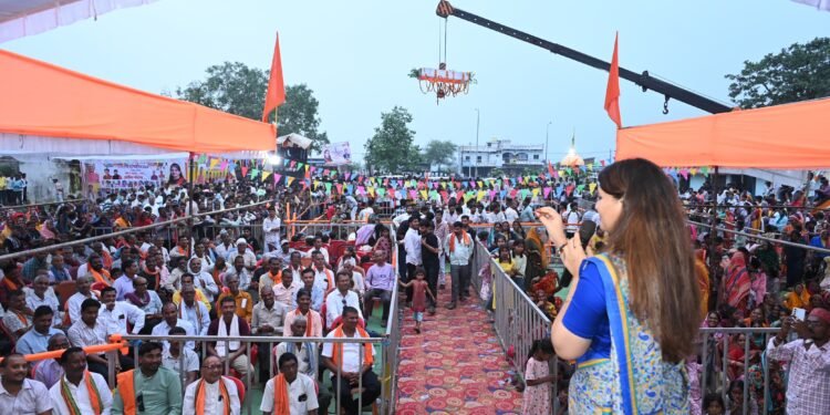 दशरंगपुर में श्रीकृष्ण जन्मोत्सव की गूंज, विधायक भावना बोहरा ने दही हांडी के विजेता टीमों को किया पुरस्कृत