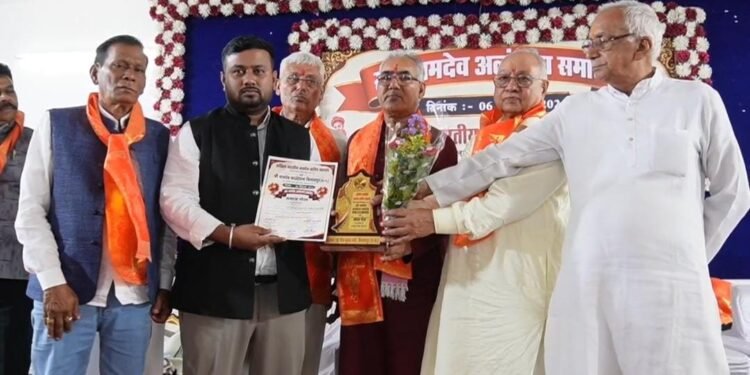 समाज गौरव सम्मान से अलंकृत हुए सौरभ नामदेव