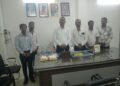 आगामी सत्र में कारखाना के कुशल संचालन को लेकर प्रबंध संचालक से मुलाकात