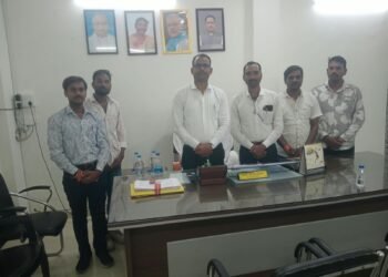आगामी सत्र में कारखाना के कुशल संचालन को लेकर प्रबंध संचालक से मुलाकात