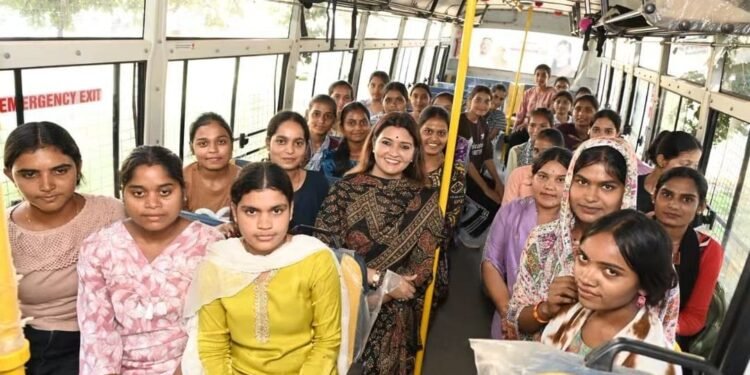 विधायक भावना बोहरा की पहल से वनांचल की बेटियों को मिलेगी नई उड़ान, कुई-कुकदुर महाविद्यालय हेतु 12 अक्टूबर से शुरू होगी निःशुल्क बस सेवा