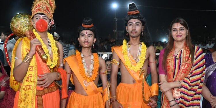 पंडरिया दशहरा उत्सव में शामिल हुईं विधायक भावना बोहरा, कहा विजयादशमी का पर्व सत्य, धर्म और मर्यादा की जीत का प्रतीक है